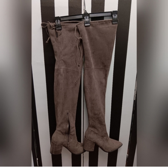 Aldo above the knee boots - Picture 5 of 10